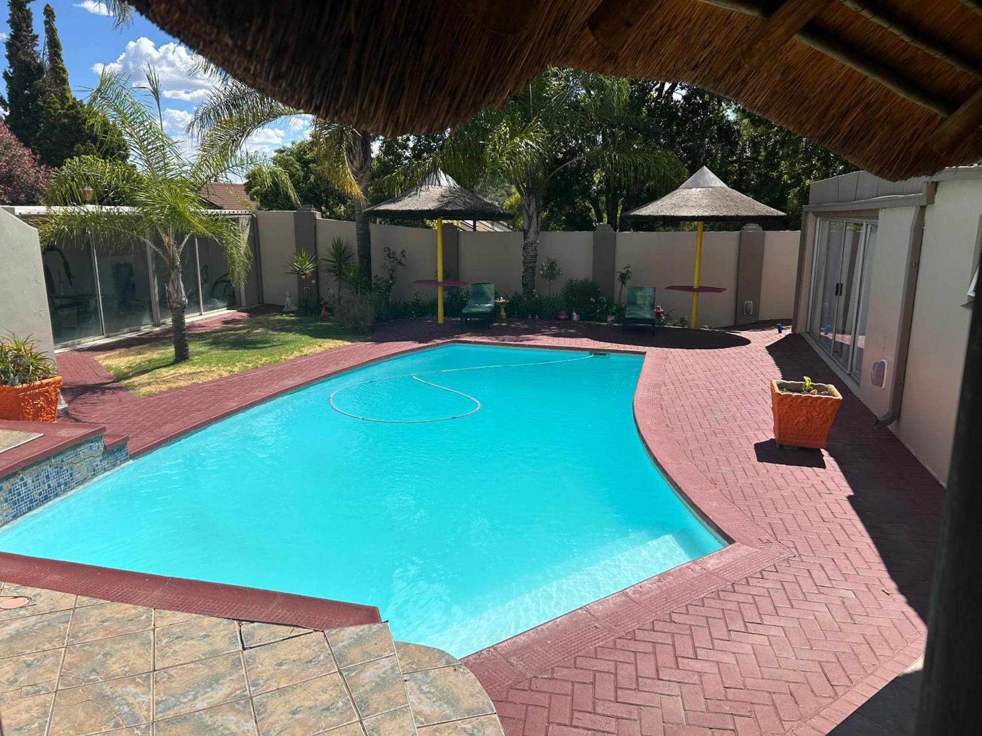 Sibella Guest House Bloemfontein Exterior photo